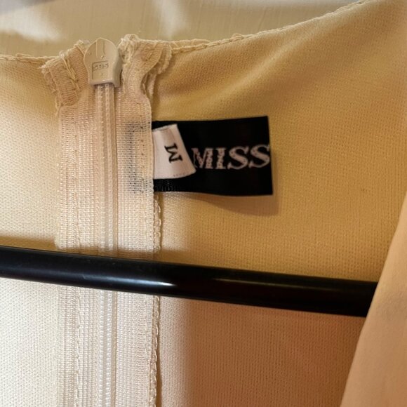 Missord Cream Long Sleeve V-Neck Mini Dress With Ruffle Hem size medium - Picture 5 of 6